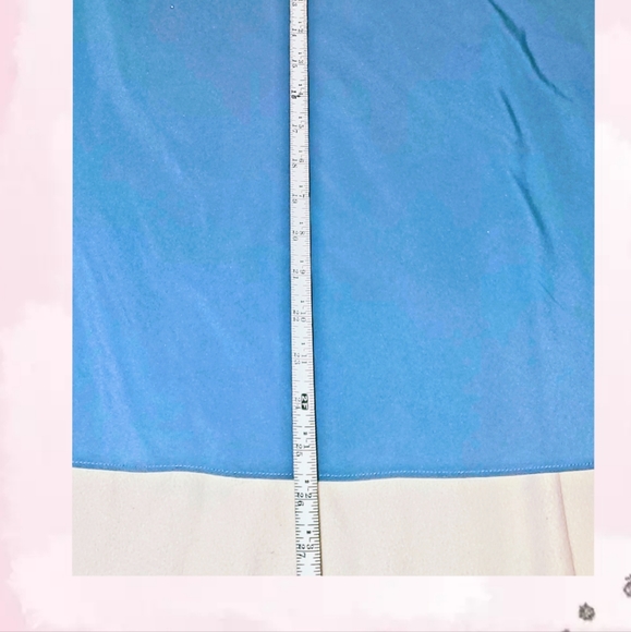 NWOT LOGO Instant Chic cold sholder flowy blouse - Picture 4 of 9